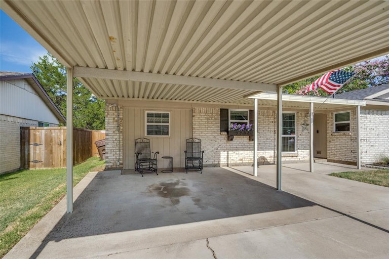 Photo 4 of 36 - 2704 N Ave, Plano, TX 75074