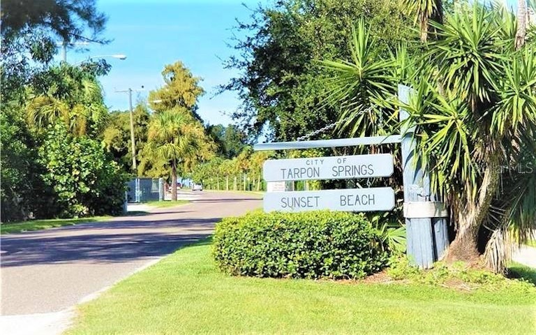 Photo 45 of 57 - 711 Bayshore Dr, Tarpon Springs, FL 34689