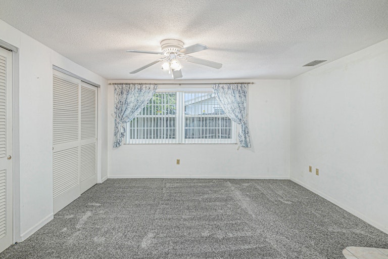 Photo 4 of 15 - 7315 Moravian Dr, Port Richey, FL 34668