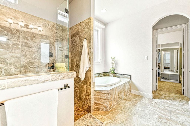 Photo 23 of 37 - 1620 Cattle Dr, Prosper, TX 75078