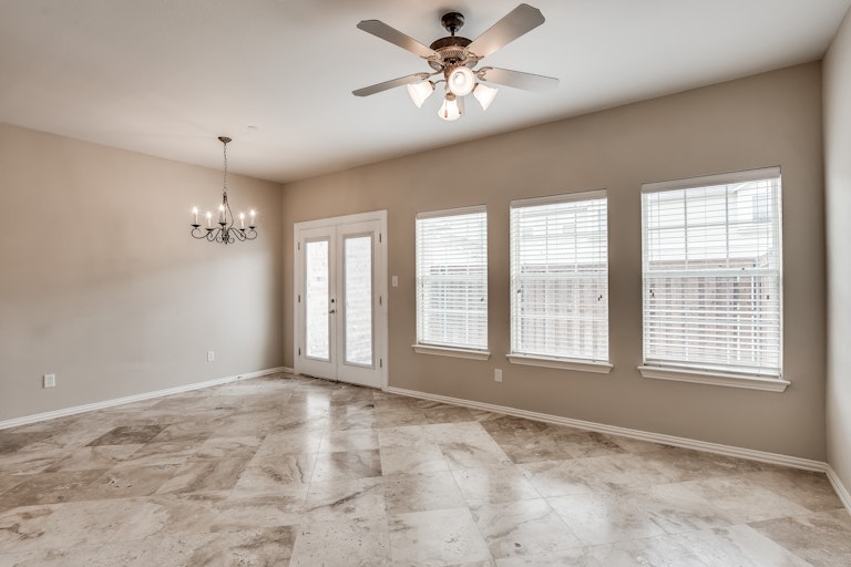 Photo 4 of 23 - 706 S Jupiter Rd #1105, Allen, TX 75002