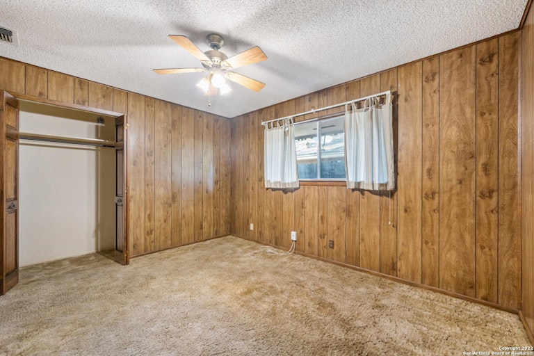 Photo 21 of 27 - 3538 Pinebluff Dr, San Antonio, TX 78230