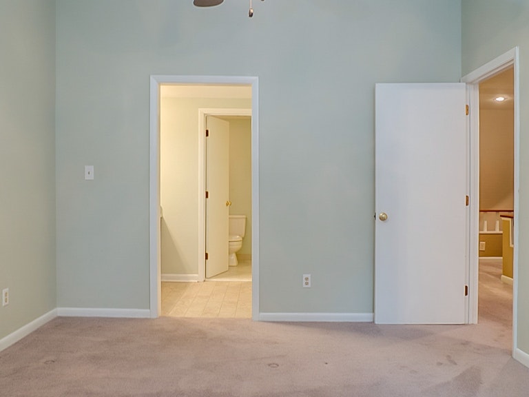 Photo 15 of 30 - 4405 Sunburst Ct, Raleigh, NC 27613