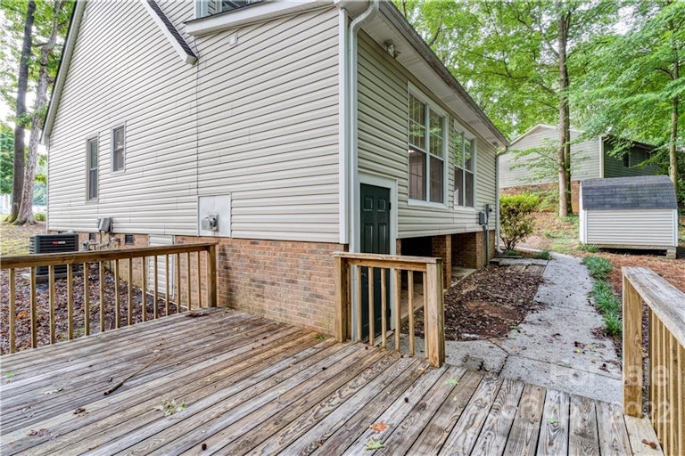 Photo 23 of 25 - 2405 Autumnwood Trl, Gastonia, NC 28056