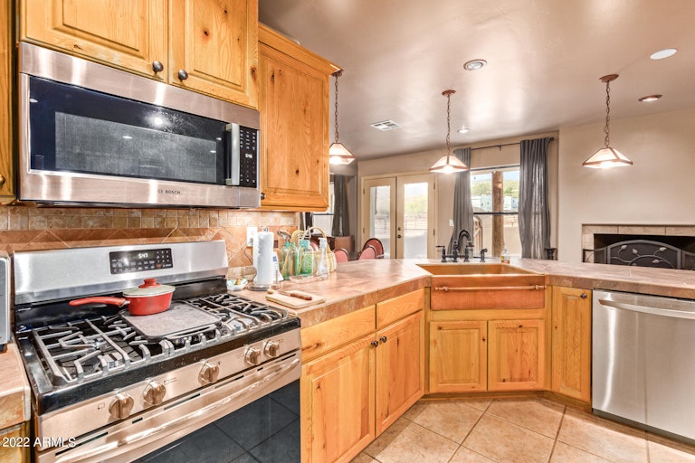 Photo 13 of 56 - 44807 N 20th St, New River, AZ 85087