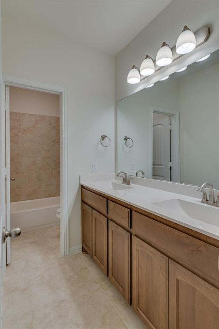 Photo 26 of 35 - 7600 Northumberland Dr, Fort Worth, TX 76179