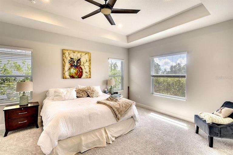 Photo 16 of 39 - 1124 Thornbury Dr, Parrish, FL 34219