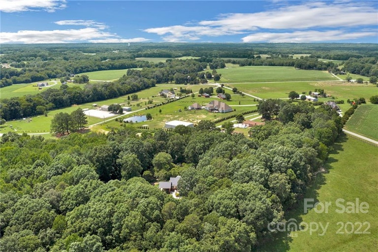 Photo 12 of 39 - 333 Clontz Rd, Indian Trail, NC 28079