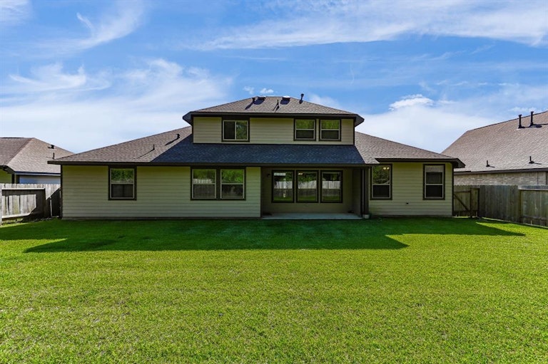 Photo 32 of 36 - 6822 Aspen Peak Dr, Baytown, TX 77521