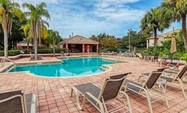 Photo 24 of 28 - 10263 Gandy Blvd N #2001, Saint Petersburg, FL 33702