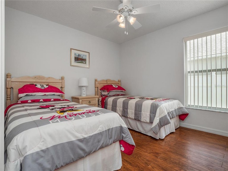 Photo 23 of 40 - 1026 Lake Davenport Blvd, Davenport, FL 33897