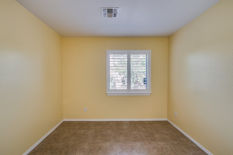 Photo 24 of 36 - 2044 S 86th Ln, Tolleson, AZ 85353