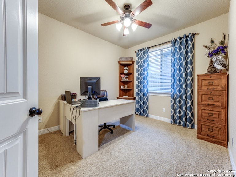 Photo 30 of 36 - 9647 Calmont Way, San Antonio, TX 78251