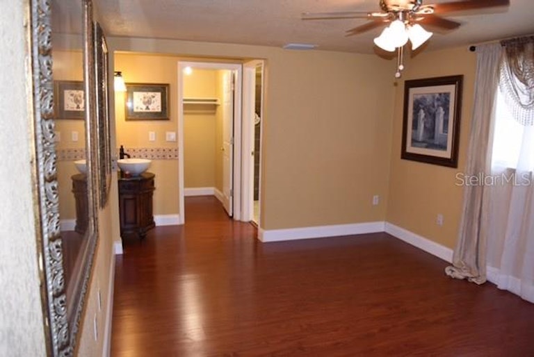 Photo 12 of 25 - 12416 Cobble Stone Dr, Hudson, FL 34667