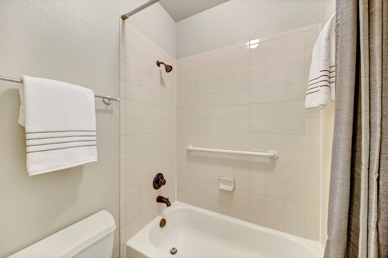 Photo 40 of 43 - 2740 Cape Pearl Dr, Grand Prairie, TX 75054