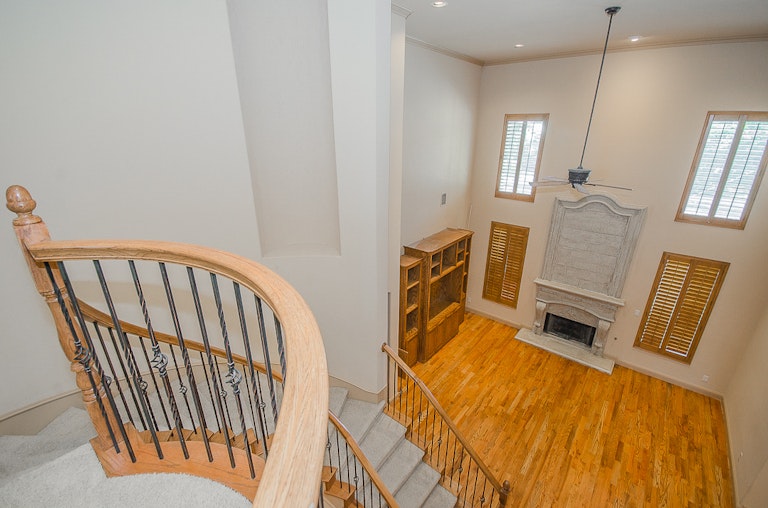 Photo 30 of 47 - 3006 Queen Ann Ct, Arlington, TX 76001