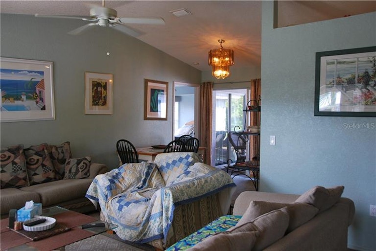 Photo 4 of 19 - 7055 Strawberry St, Englewood, FL 34224