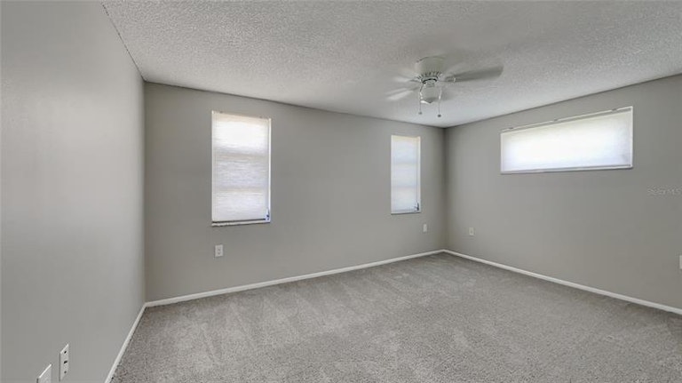 Photo 8 of 15 - 6712 Sea Ranch Dr, Hudson, FL 34667