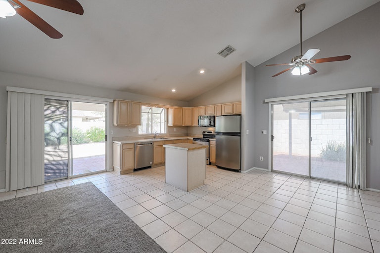 Photo 10 of 30 - 5626 W Yucca St, Glendale, AZ 85304