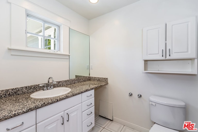 Photo 39 of 53 - 4957 W Melrose Hl, Los Angeles, CA 90029