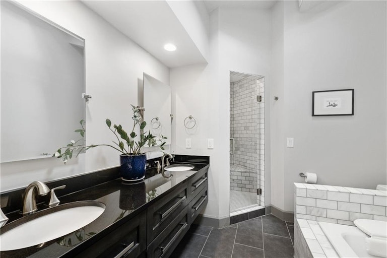 Photo 6 of 29 - 1467 Monroe Dr NE #4, Atlanta, GA 30324