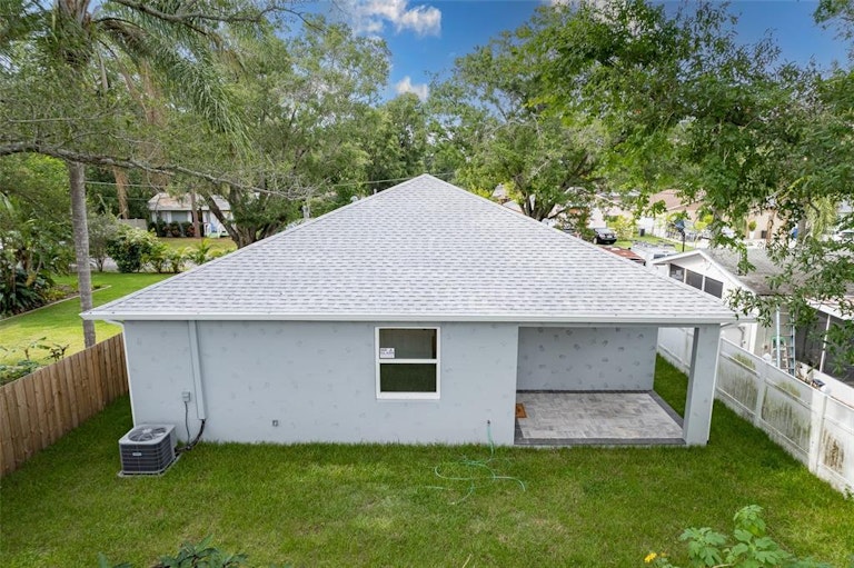 Photo 23 of 24 - 3920 W Crenshaw St, Tampa, FL 33614