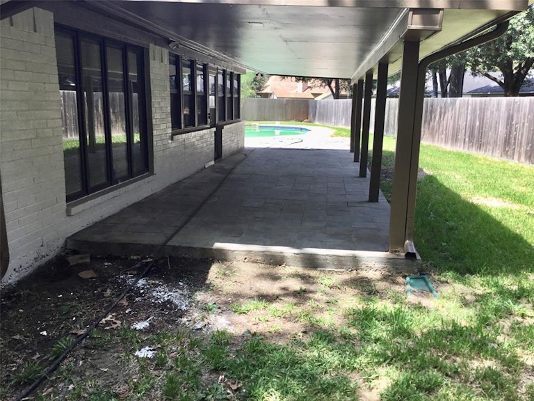 Photo 3 of 28 - 16518 Grommet Ct, Crosby, TX 77532