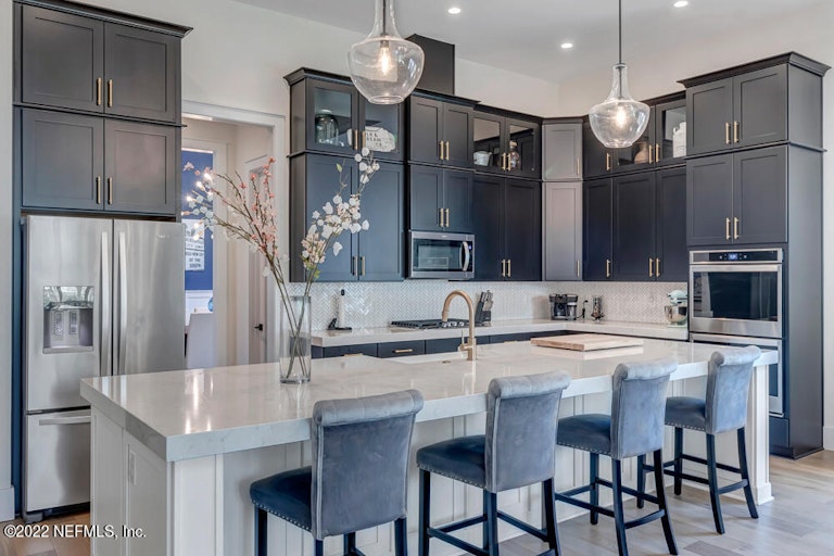 Photo 7 of 18 - 11080 Blazing Ridge Ct, Jacksonville, FL 32219