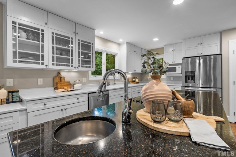 Photo 16 of 66 - 124 Fawn Ridge Rd, Chapel Hill, NC 27516