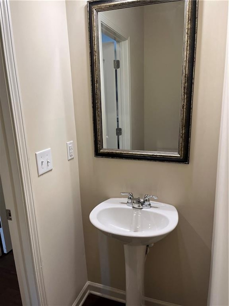 Photo 20 of 61 - 5022 Rapahoe Trl, Atlanta, GA 30349