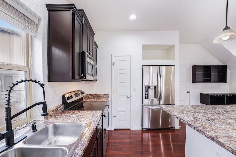 Photo 4 of 19 - 5256 Andes St, Denver, CO 80249