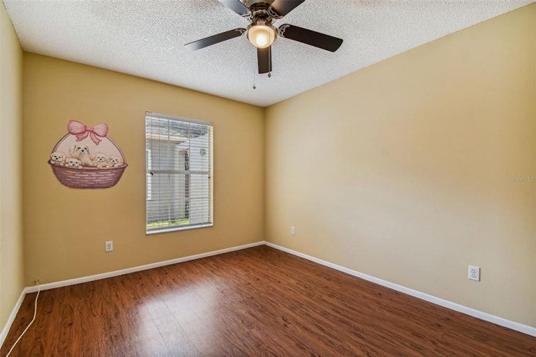 Photo 17 of 27 - 3678 Amelia Way, Palm Harbor, FL 34684