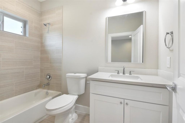 Photo 24 of 34 - 8313 Brecha Ln, Houston, TX 77055
