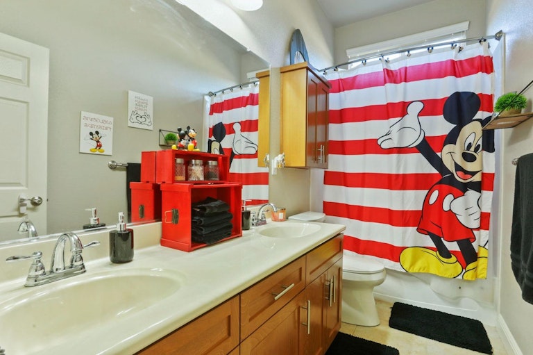 Photo 15 of 46 - 1026 Dimaggio Way, Galt, CA 95632