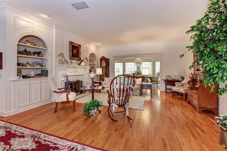 Photo 4 of 47 - 1411 Wyngate Dr, Deland, FL 32724