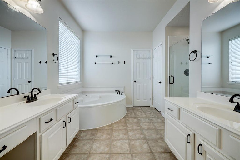 Photo 19 of 44 - 12003 Wynmar Ln, Cypress, TX 77429