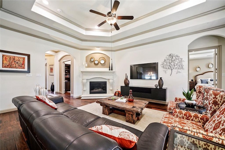 Photo 10 of 45 - 3716 Forest Brook Ln, Spring, TX 77386