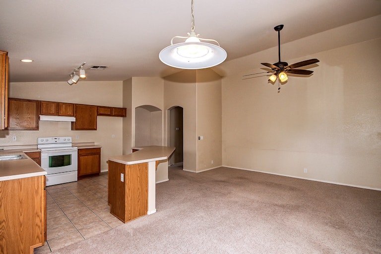 Photo 10 of 20 - 2470 E Orchid Ln, Gilbert, AZ 85296