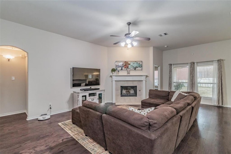 Photo 8 of 32 - 7816 Riverwalk Trl, McKinney, TX 75070