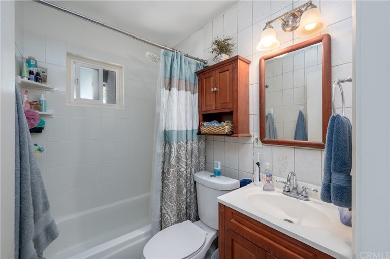 Photo 16 of 22 - 5351 Santa Catalina Ave, Garden Grove, CA 92845