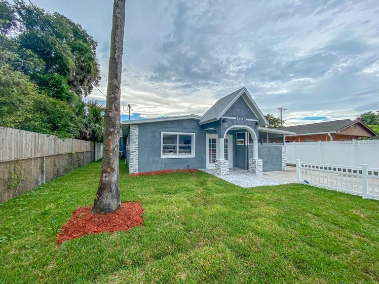 Photo 1 of 35 - 5103 N 30th St, Tampa, FL 33610