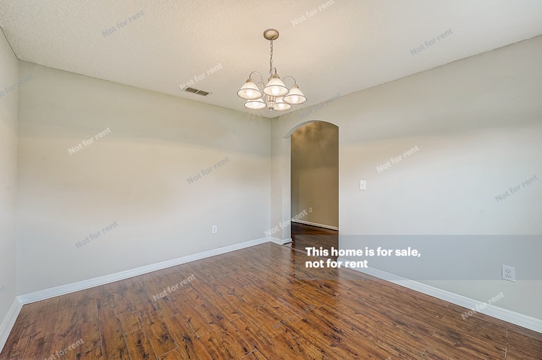 Photo 15 of 33 - 6012 Chestnut Gelding Ln, Jacksonville, FL 32234