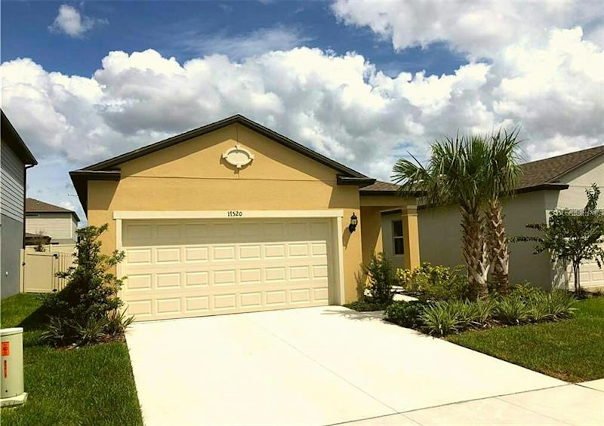 Photo 1 of 16 - 17520 Butterfly Pea Ct, Clermont, FL 34714
