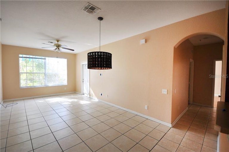 Photo 3 of 13 - 6166 Stevenson Dr #205, Orlando, FL 32835