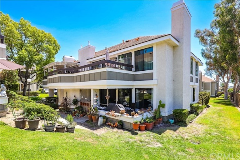 Photo 1 of 39 - 25631 Mont Pointe #7D, Lake Forest, CA 92630
