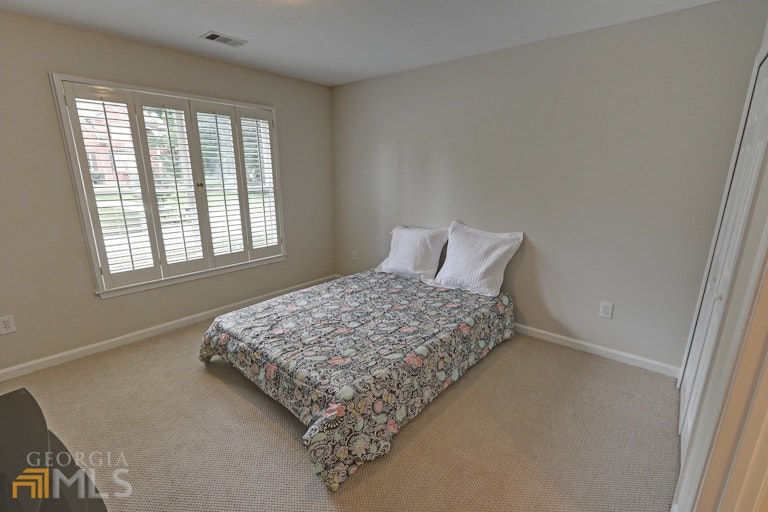 Photo 42 of 63 - 250 Colton Crest Dr, Alpharetta, GA 30005
