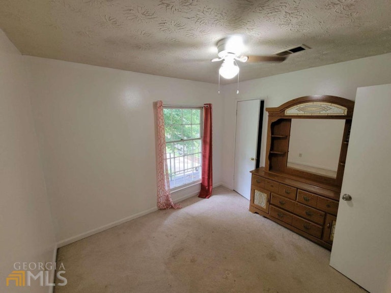 Photo 15 of 18 - 1349 Davis St, Sugar Hill, GA 30518