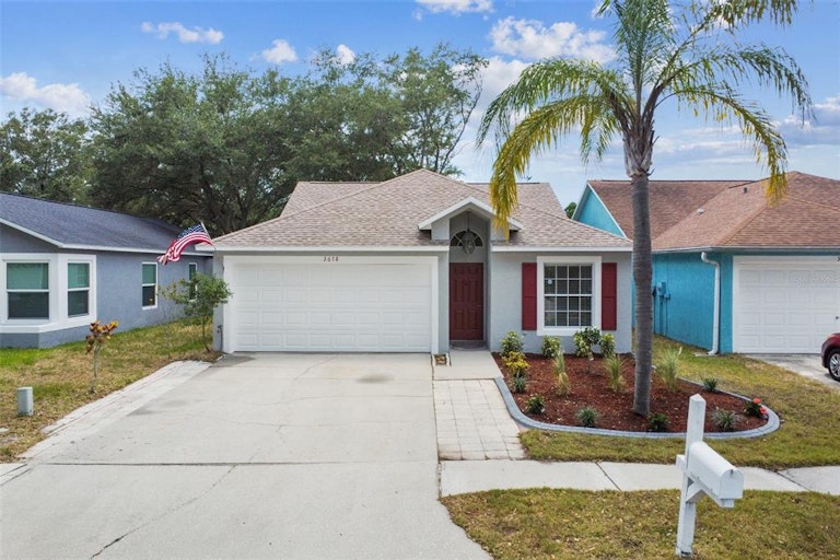 Photo 2 of 27 - 3678 Amelia Way, Palm Harbor, FL 34684