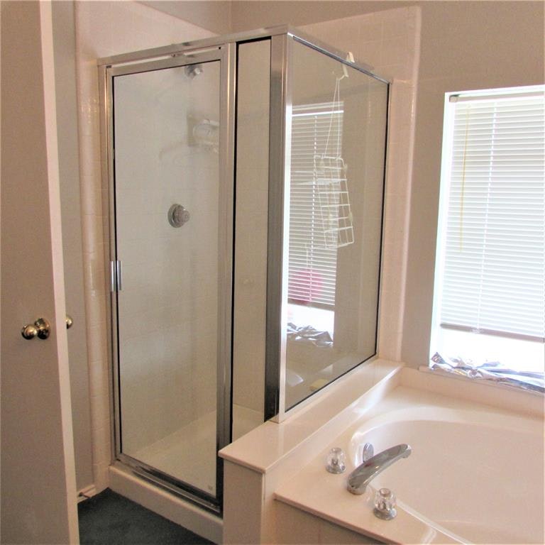 Photo 25 of 32 - 1345 Mill Wood Ln, Garland, TX 75040
