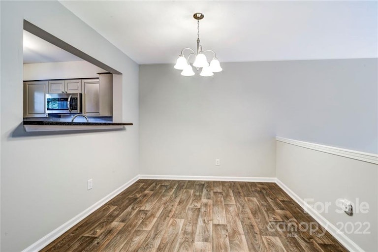 Photo 7 of 16 - 3694 Melrose Cottage Dr, Matthews, NC 28105